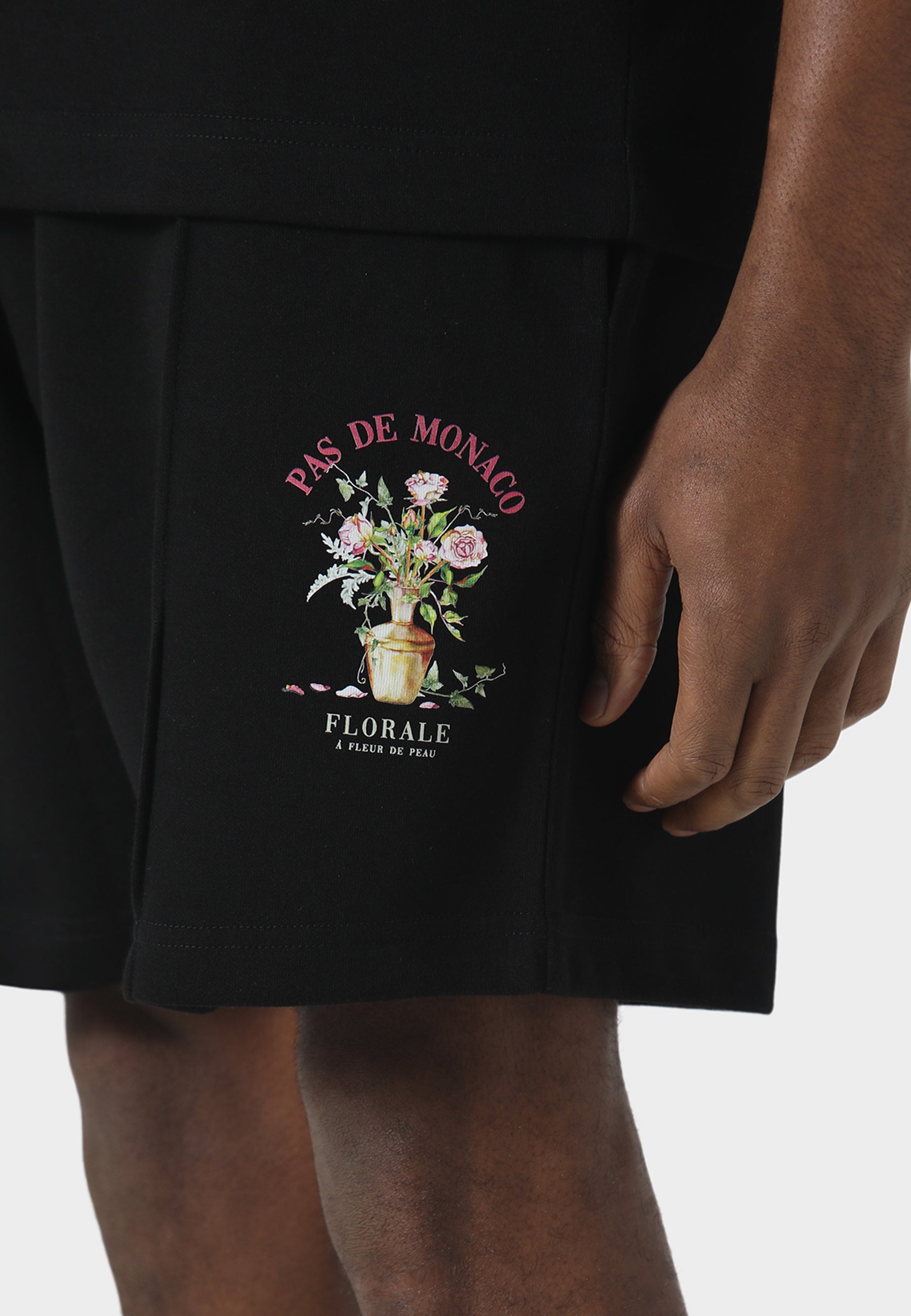 Pas De Monaco Giardino Black Shorts